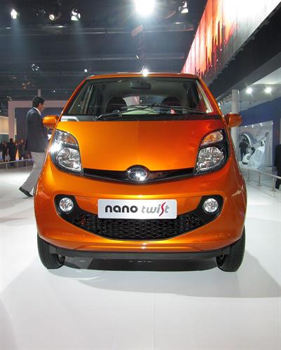 Review And Features Of 2014 Tata Nano Twist